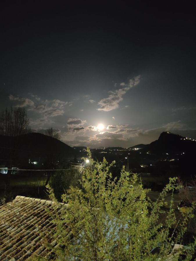 Casale Dei Ricordi Bed & Breakfast Arce Luaran gambar
